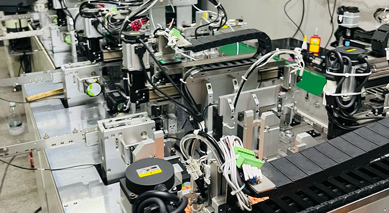 自動(dòng)化組裝設(shè)備相較于人工組裝在效率上具有哪些？